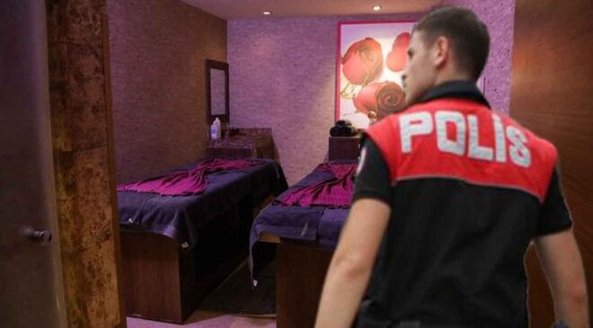Uşak’ta Masaj Salonu Adı Altında Fuhuşa 3 Tutuklama
